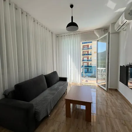 Aroni Apartmán Shëngjin