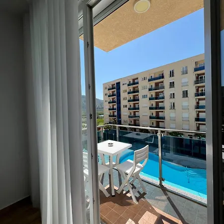 Aroni Apartmán *